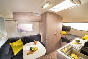 am_2015_caravans_Action_401_ACTION_361_PD_image_interior_4BC1215